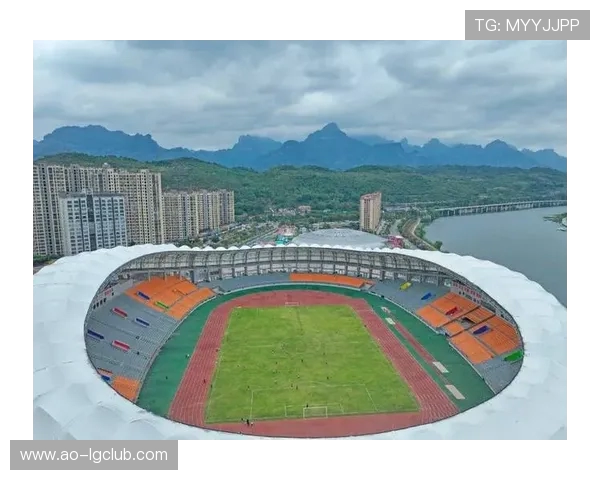 围绕中国足球场建设规范全面解析现代体育场馆规划与发展路径趋势